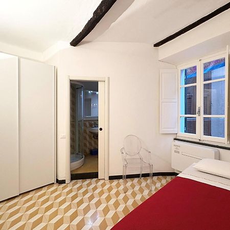 Marina Apartment, Unique, Authentic, Beachfront, 2 Aircondo Bdr , 2Bht, Easy To Train Or From Private Parking Vernazza Exterior foto