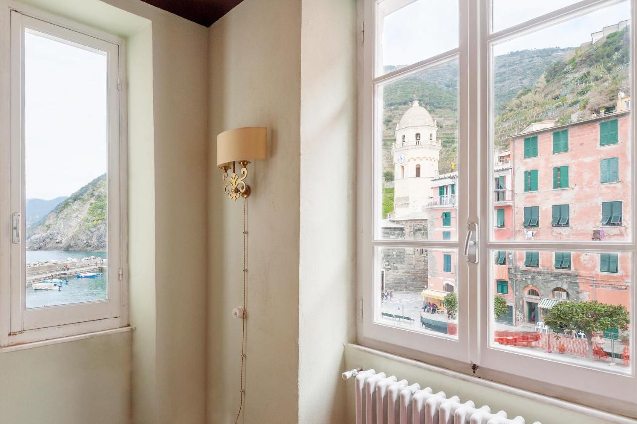 Marina Apartment, Unique, Authentic, Beachfront, 2 Aircondo Bdr , 2Bht, Easy To Train Or From Private Parking Vernazza Exterior foto